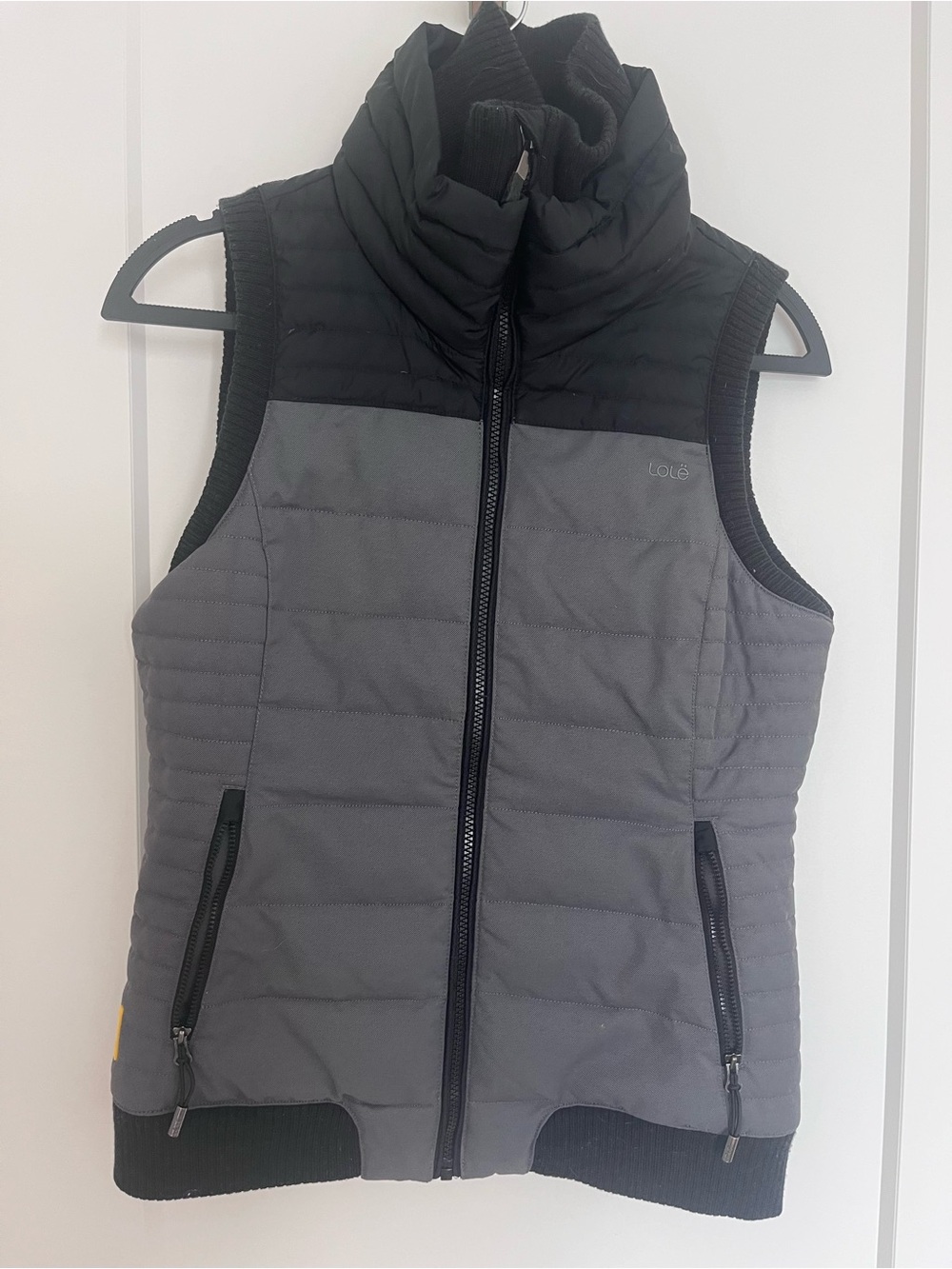Lole Quilted Vest in Gray and Black - Picture 3 of 3